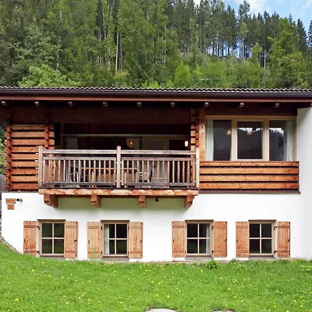 Detached Chalet With Sauna And A Short Walk From The Ski Bus For Connections To The Wildkogel And Zillertal Arena *