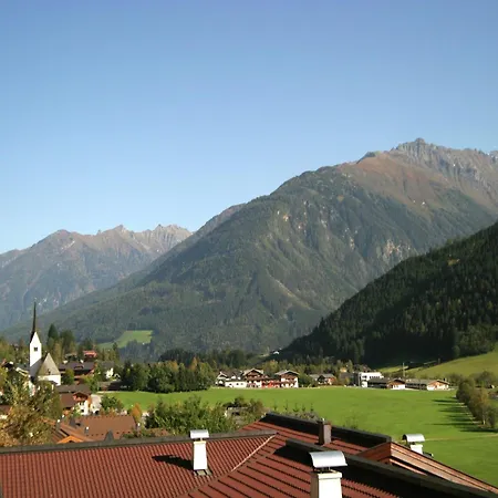 Chalet In Koenigsleiten Near Lift Wald im Pinzgau