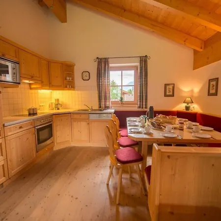 Charming Detached In * Wald im Pinzgau