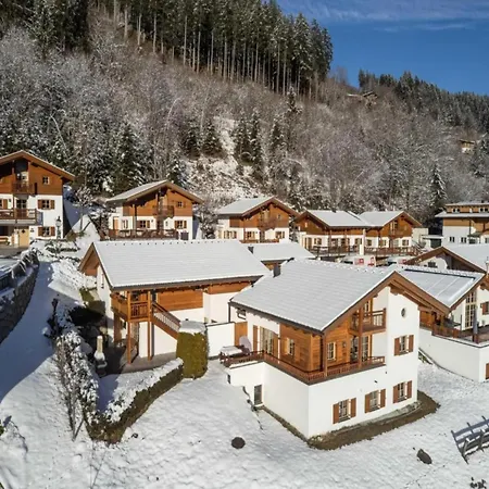 Charming Detached In Ferienhaus Wald im Pinzgau